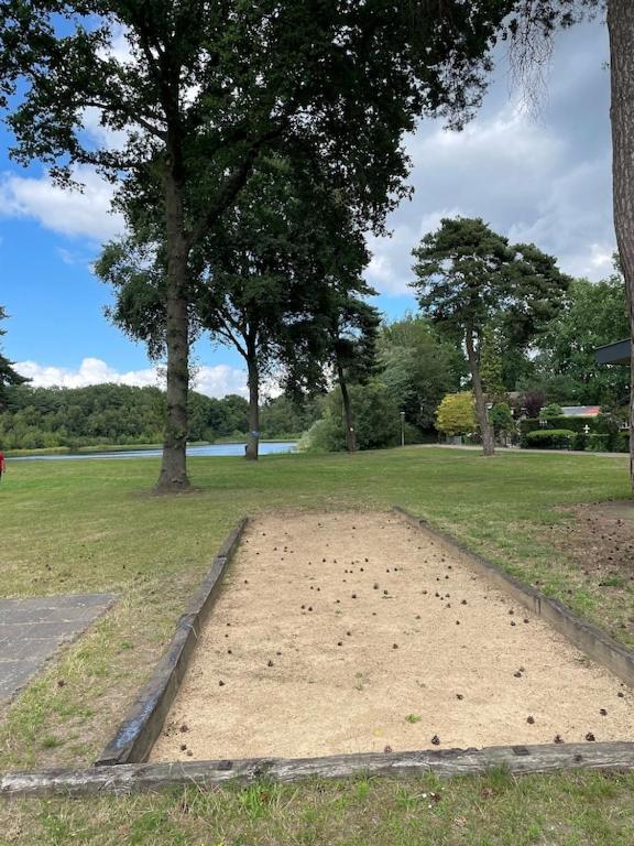 Heel Freistehendes Ferienhaus Am See Naehe Roermond מראה חיצוני תמונה