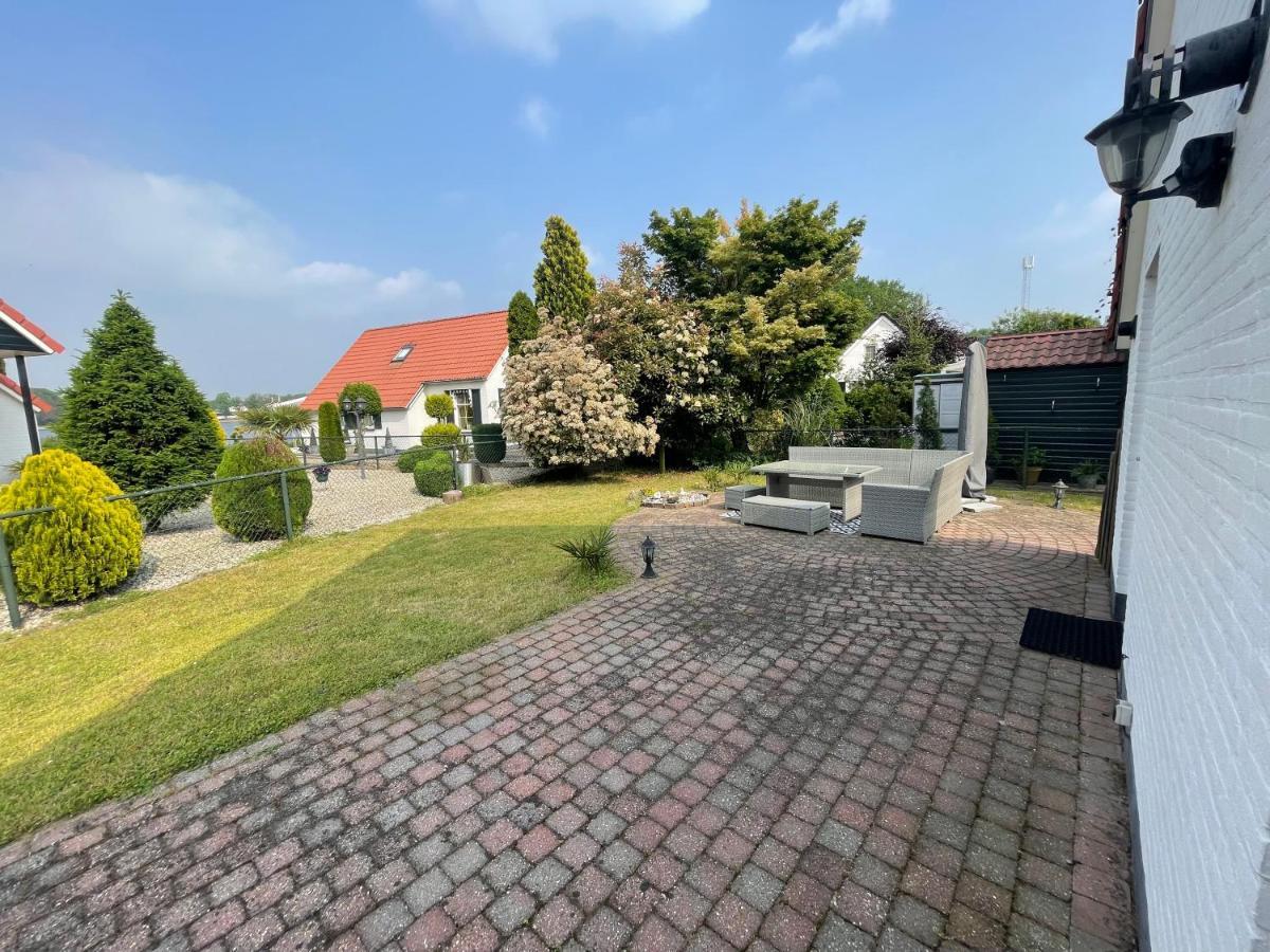Heel Freistehendes Ferienhaus Am See Naehe Roermond מראה חיצוני תמונה