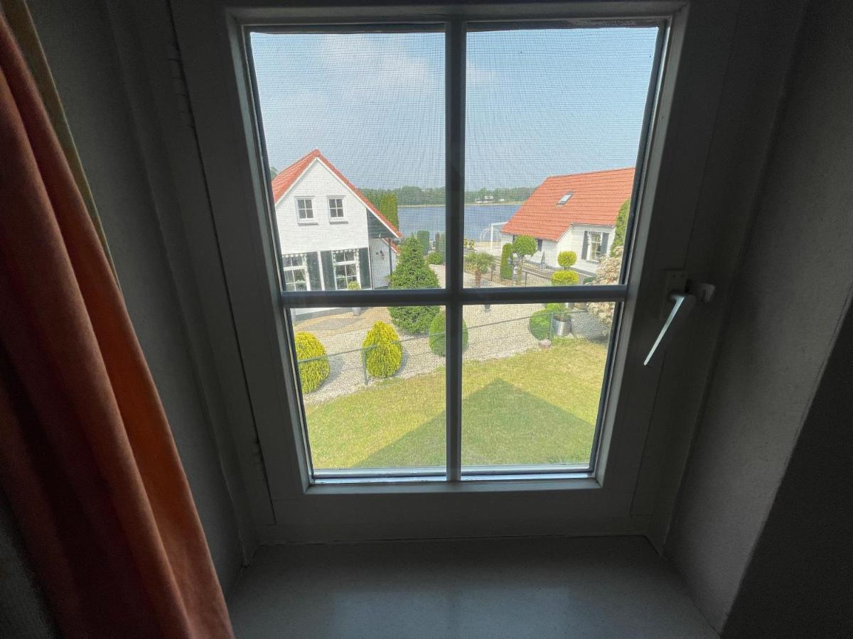 Heel Freistehendes Ferienhaus Am See Naehe Roermond מראה חיצוני תמונה